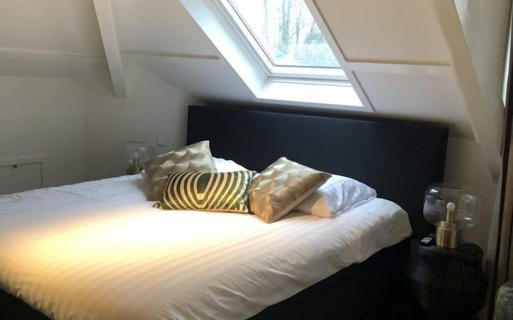 Boutique Hotel WesterVilla — 8