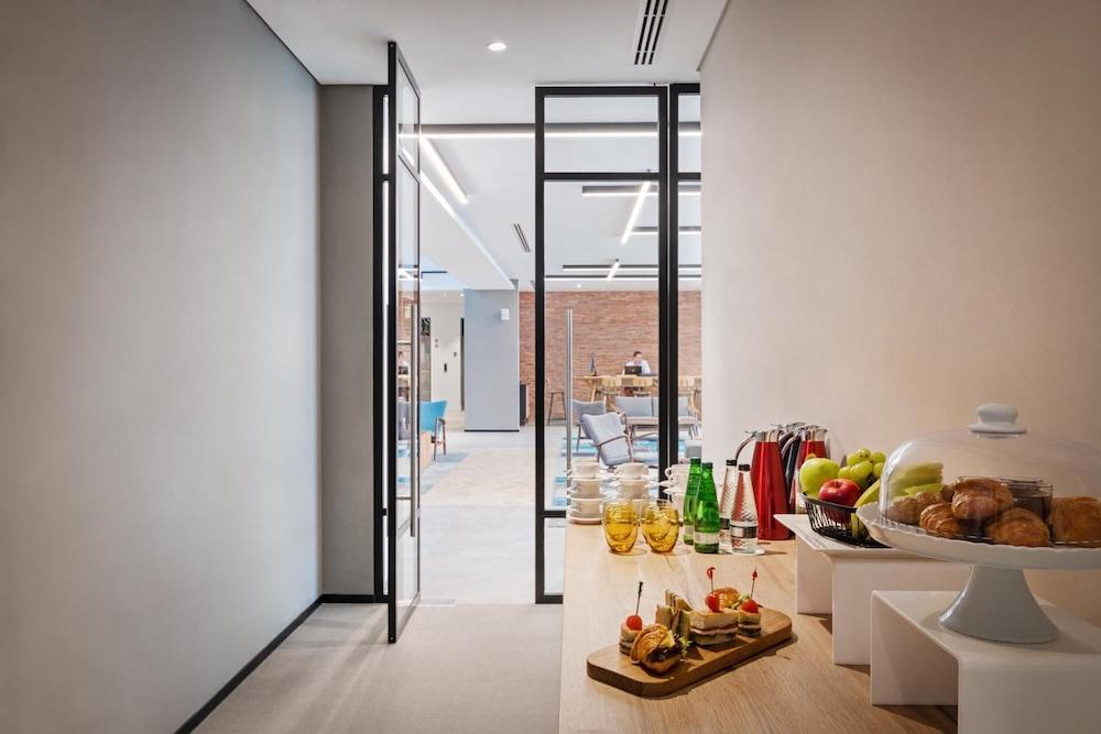 The Manor by JA, Dubai — 7