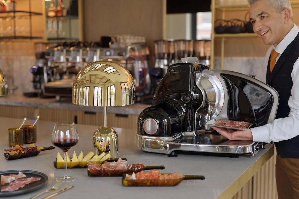 Mövenpick Hotel The Hague — 7
