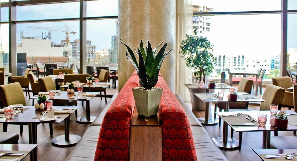 Swissotel Living Al Ghurair — 7