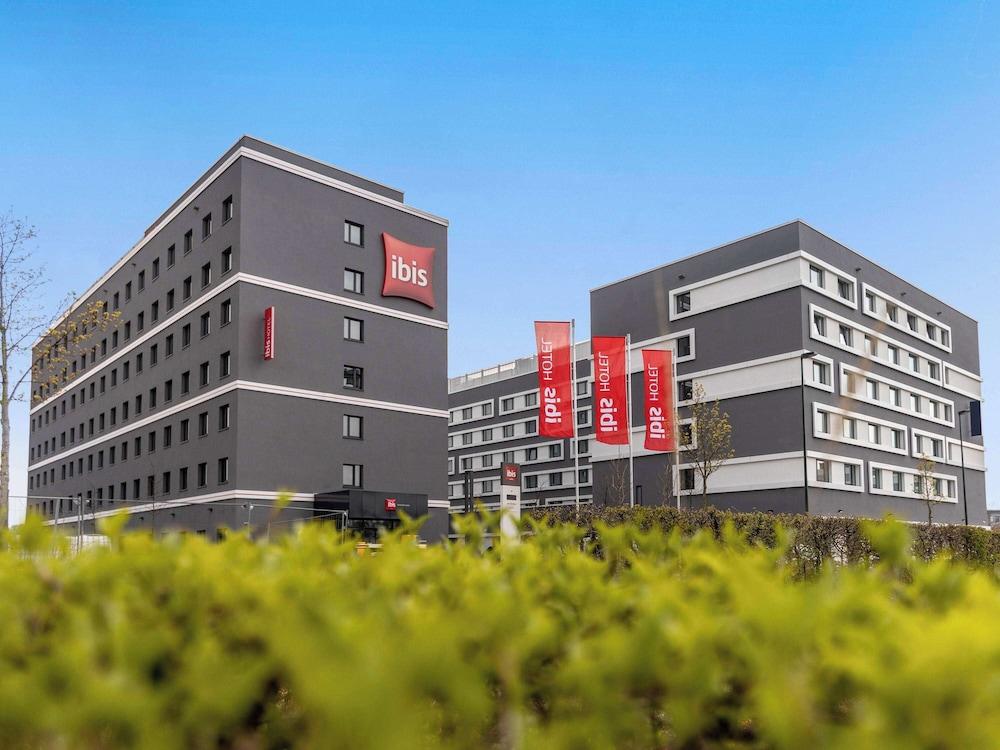 ibis Duesseldorf Airport — 1