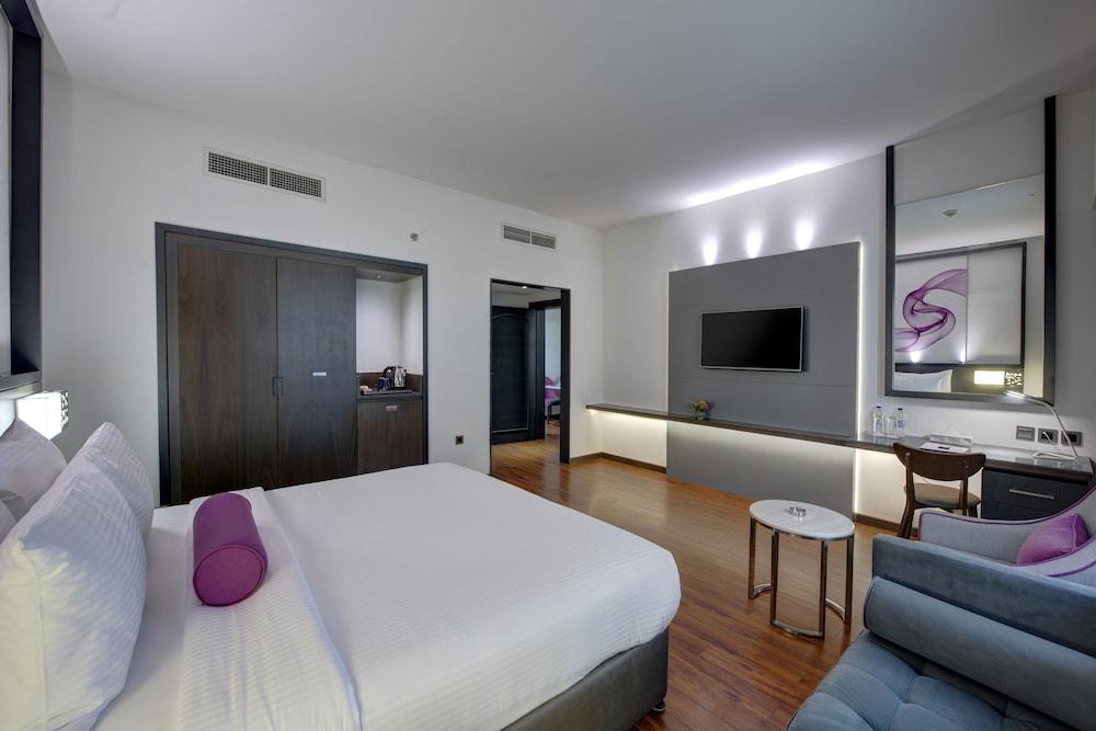 Howard Johnson Plaza By Wyndham Dubai Deira — 3