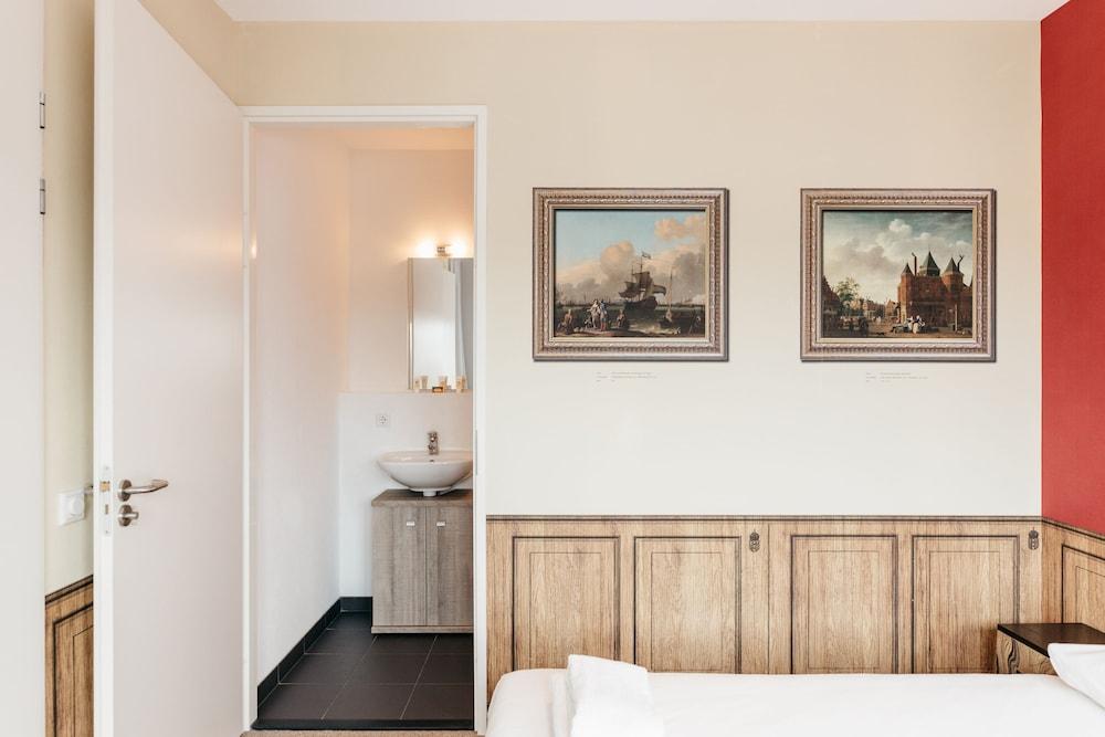 Amsterdam ID Aparthotel — 9