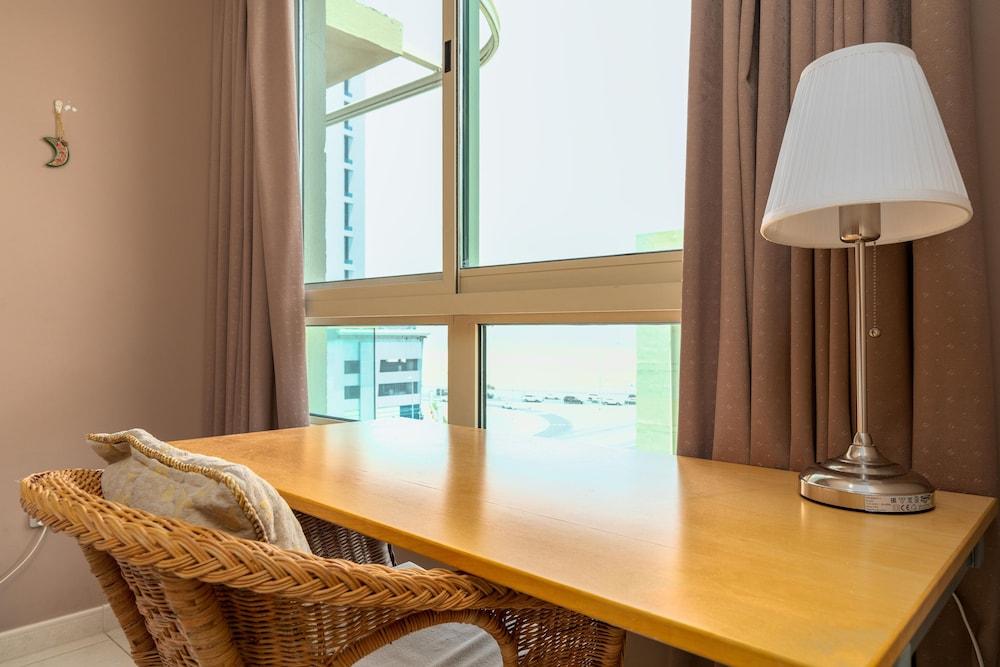 Lux BnB I Turia Tower I Lake & Garden View — 3