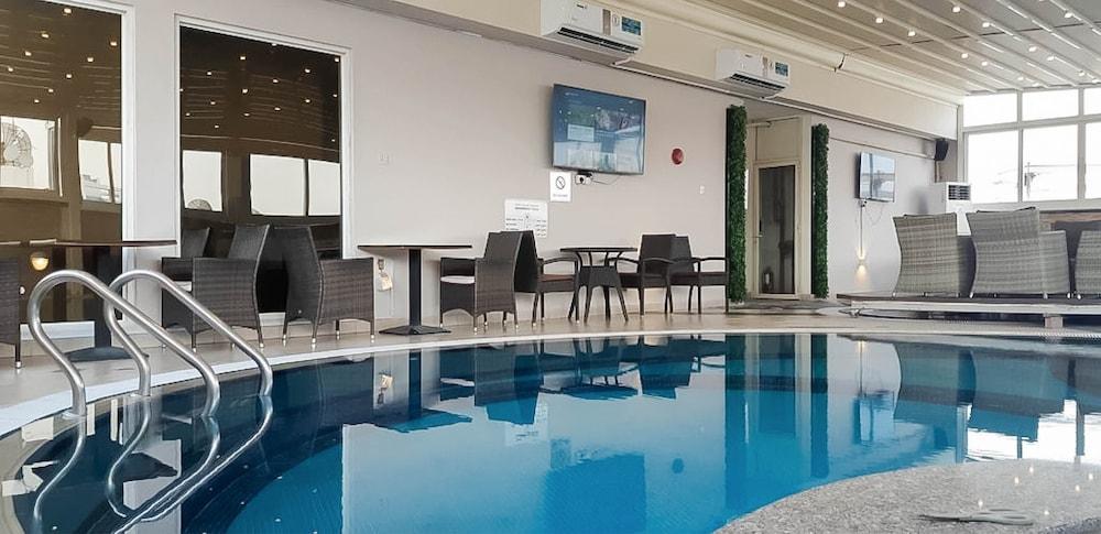 Lotus Grand Hotel — 4