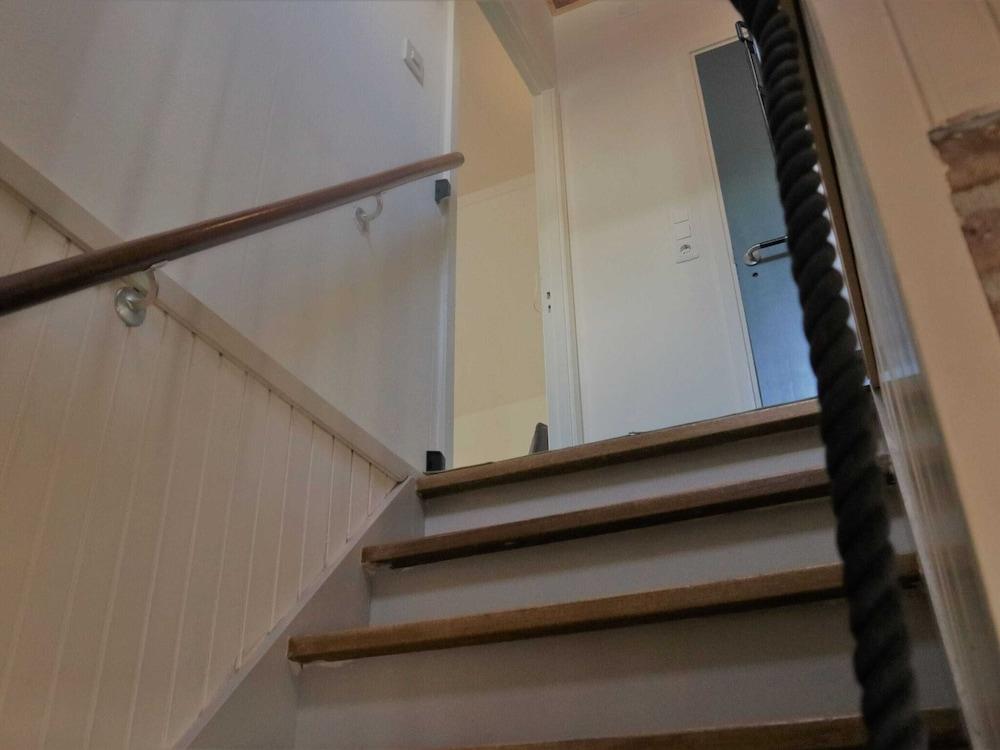 Beautiful Apartment in Giethoorn With Canoe and Parking — 2