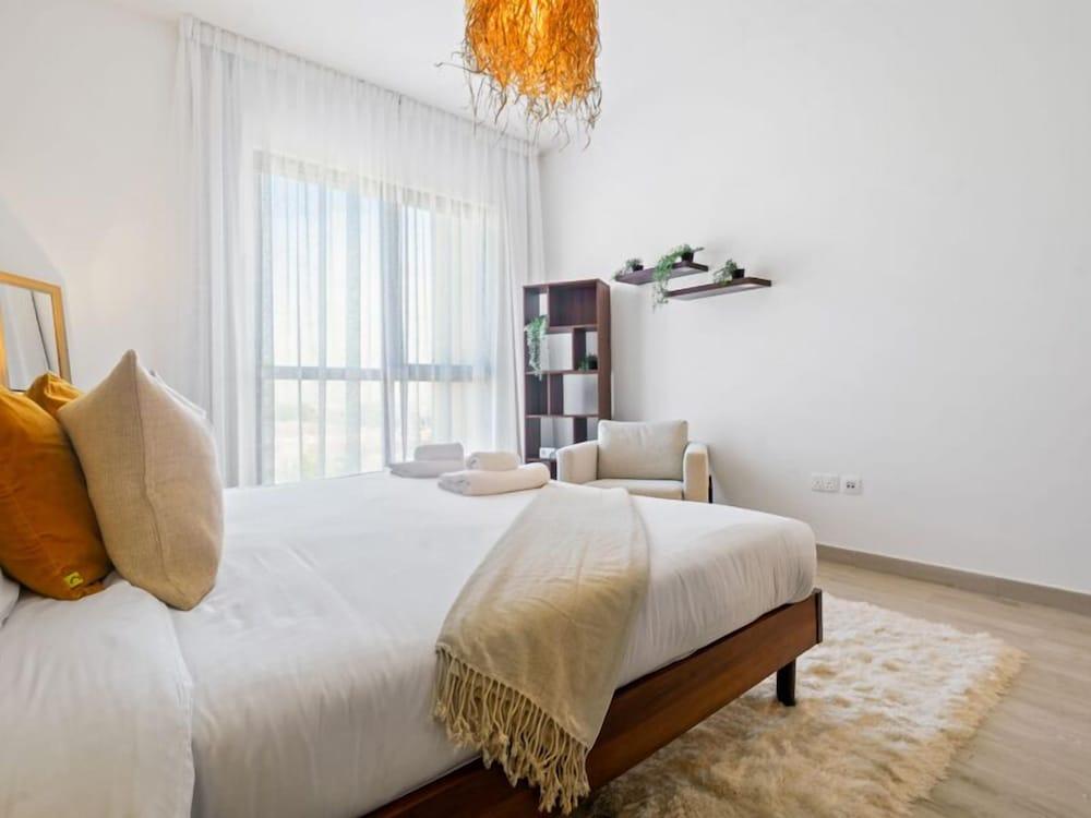 Iconic Views Apt With Balcony Close to the Beach — 2