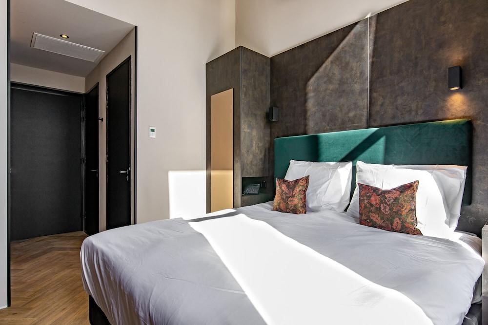 Monument Hotel — 5