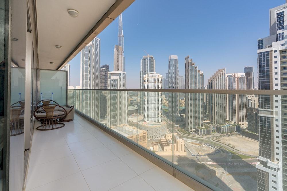 Luxurious 2B With Burj Views in Business Bay — 1