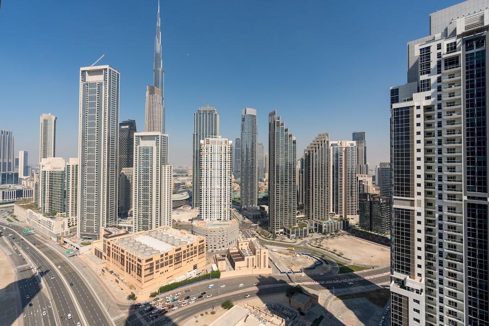 Luxurious 2B With Burj Views in Business Bay — 6