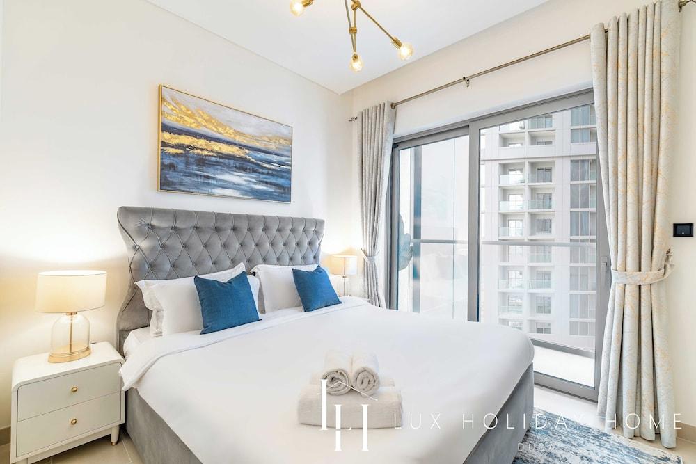 LUX  The Executive Sobha Suite 2 — 5
