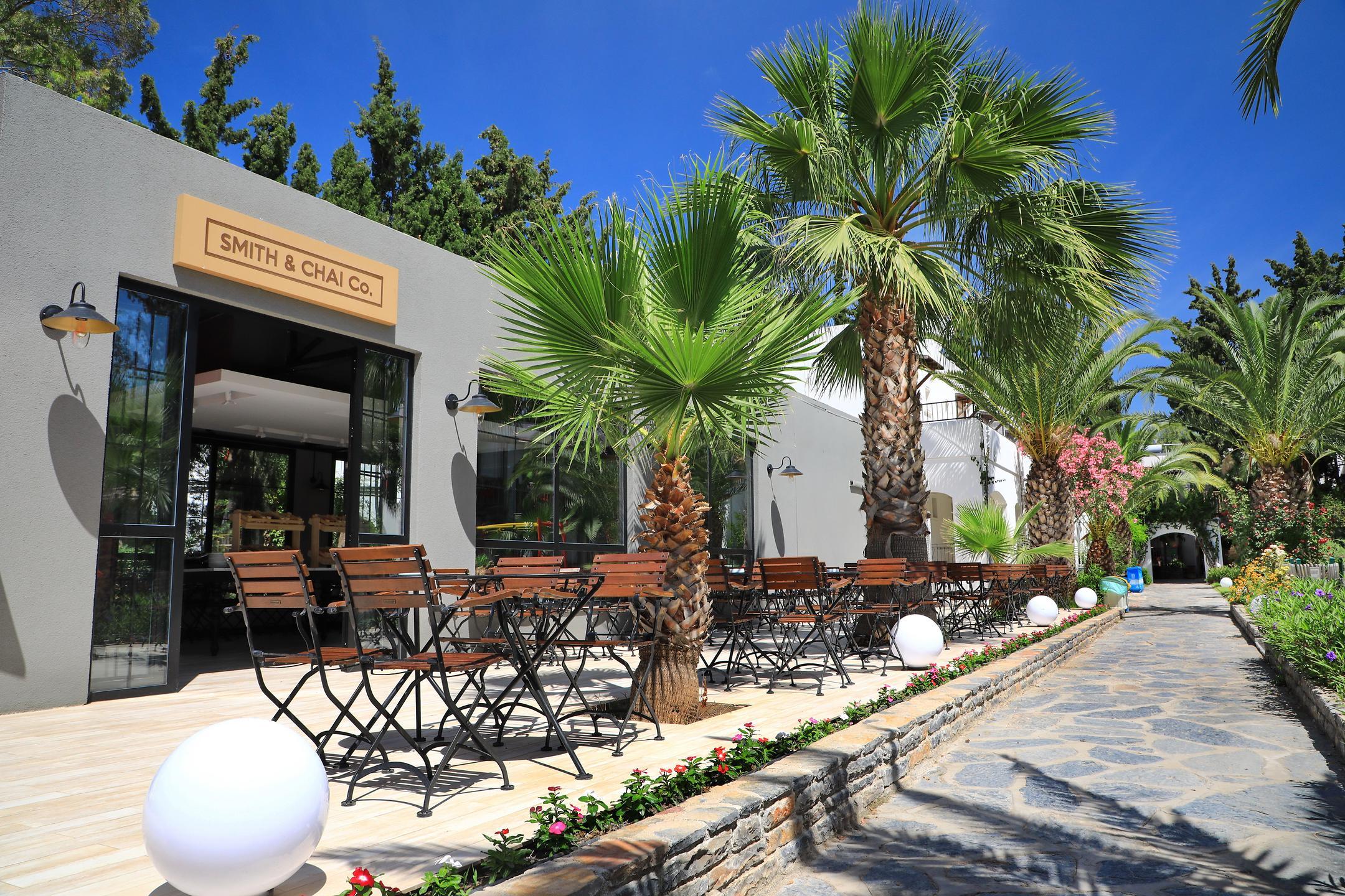 Very Chic Hotel — 7