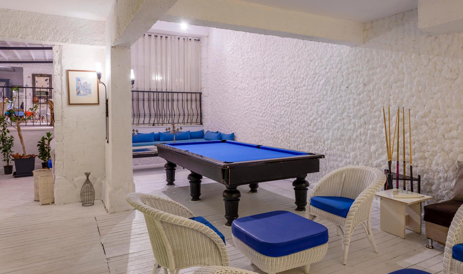 Charm Beach Hotel — 8