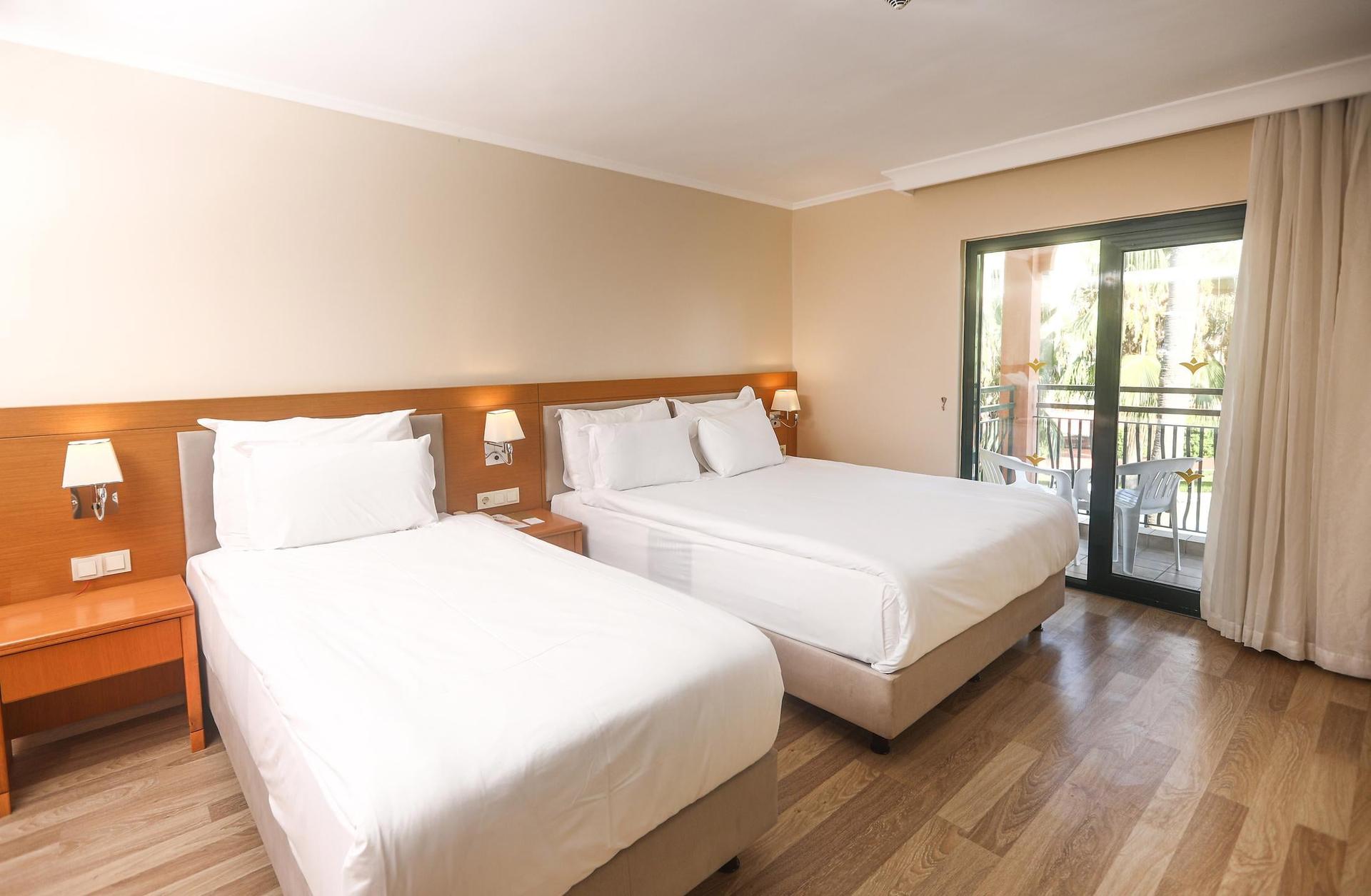 Miramare Queen Hotel — 4