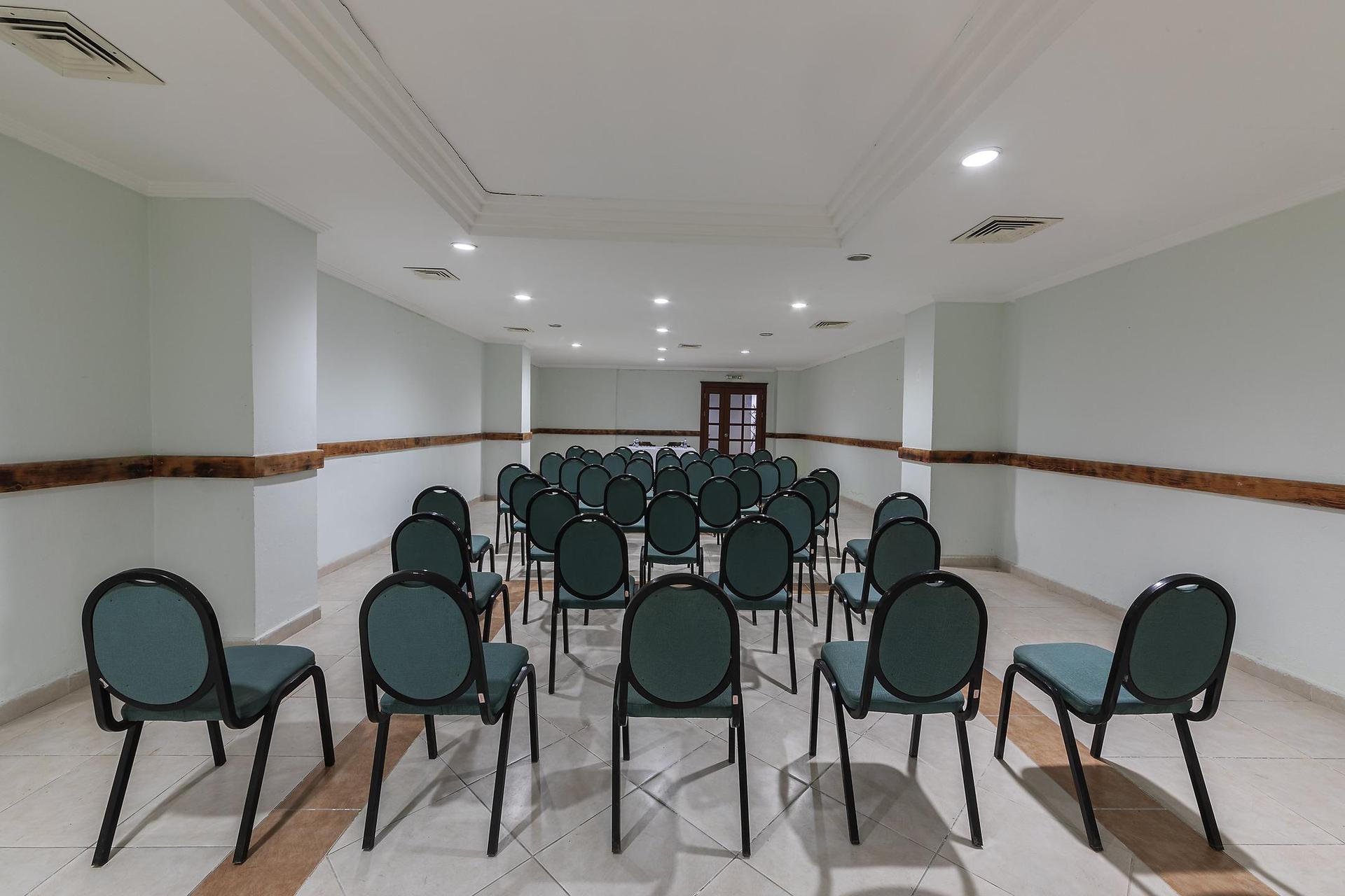 K Maris Hotel — 3