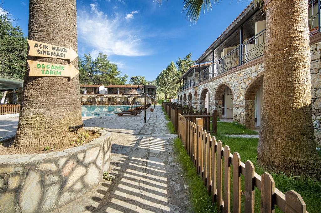 Alados Otel
