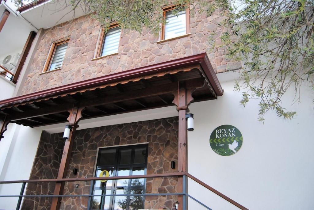 Beyaz Konak Güre