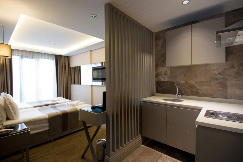 GK Regency Suites — 10