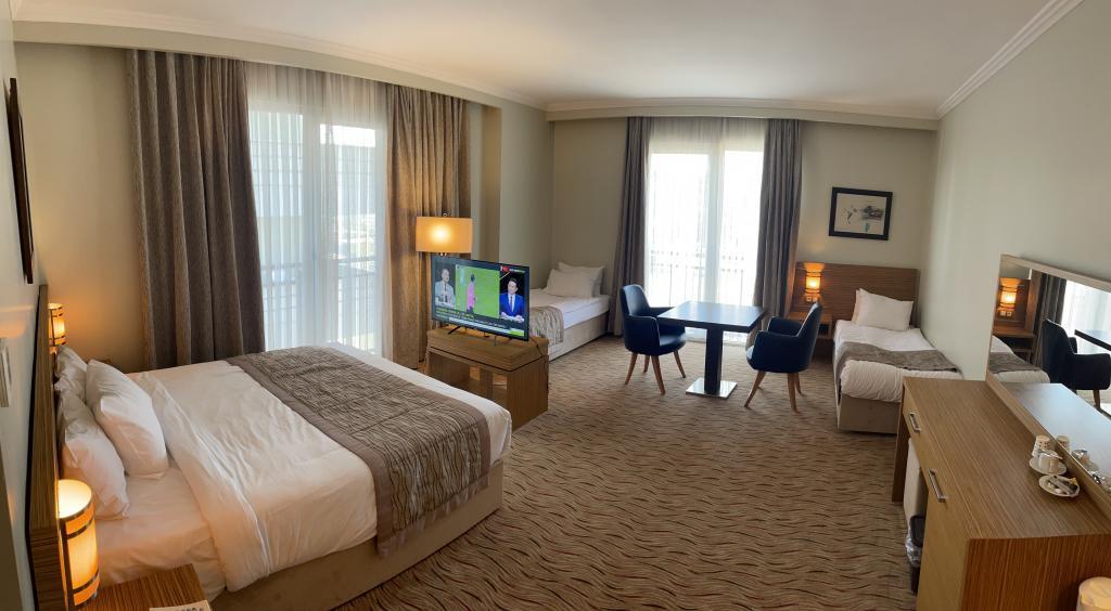 Hotel Almina Park — 6
