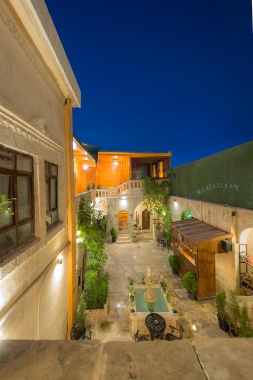 Karagül Otel — 1
