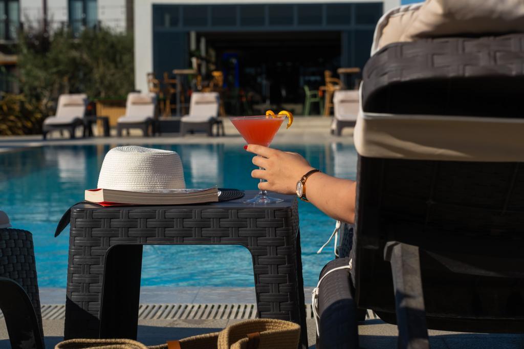 Kotinos Beach Hotel — 9