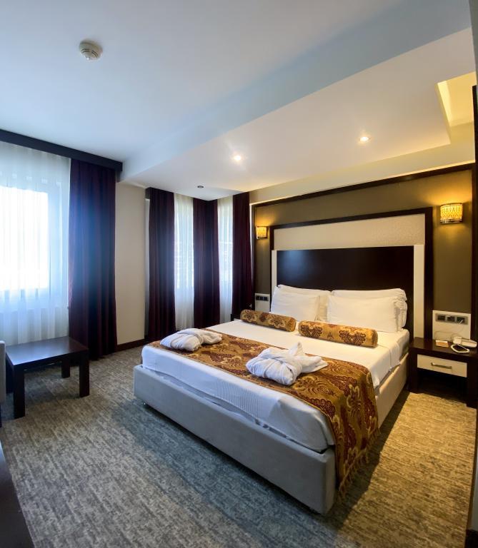 Lavin Otel — 3