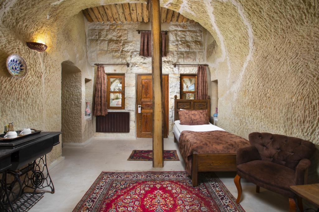 Romantic Cave Hotel — 2