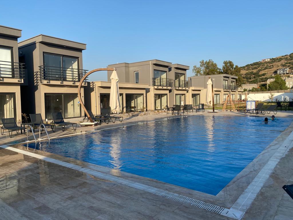 Quasar Suites