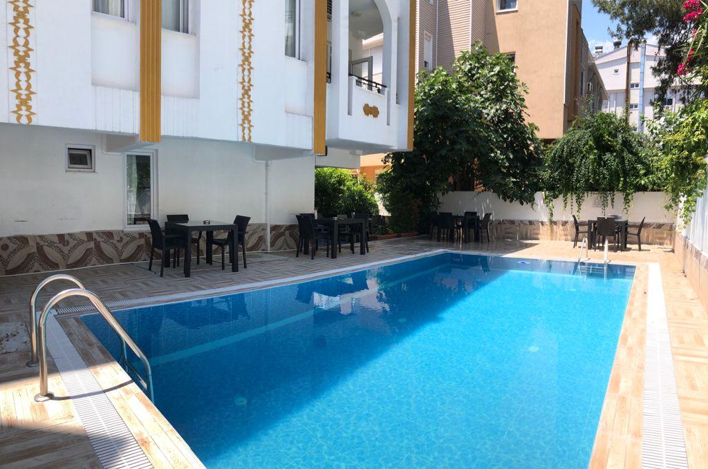Lavin Garden Hotel — 5