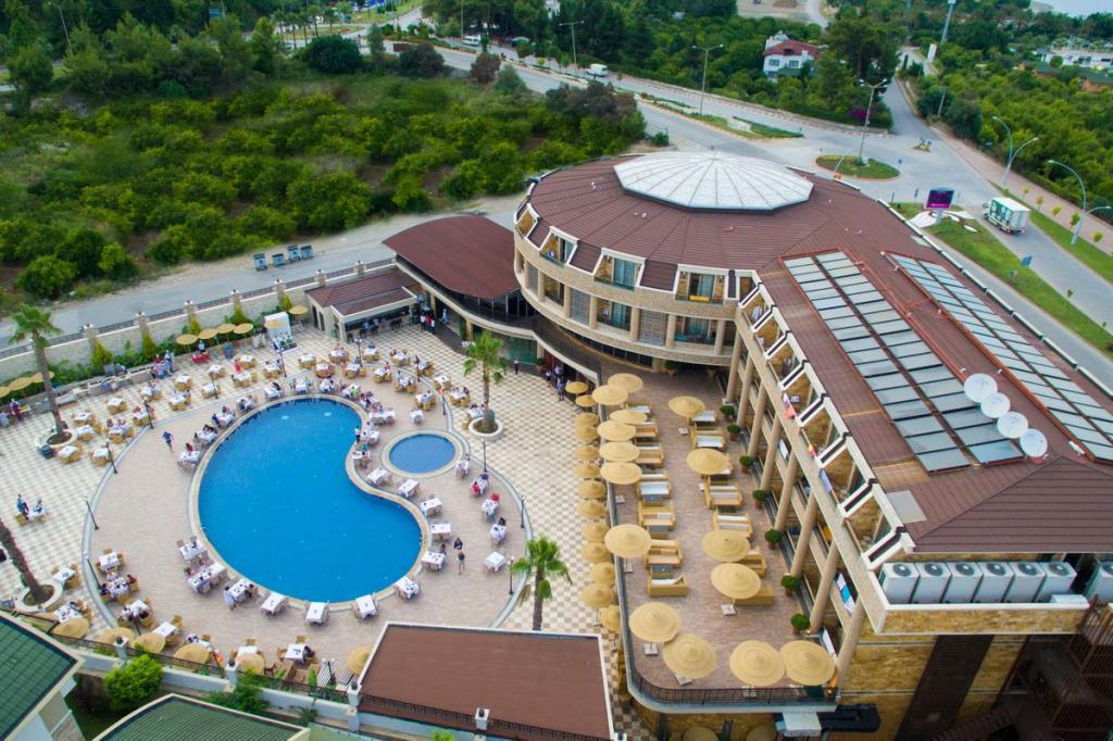 Elamir Resort Hotel — 5