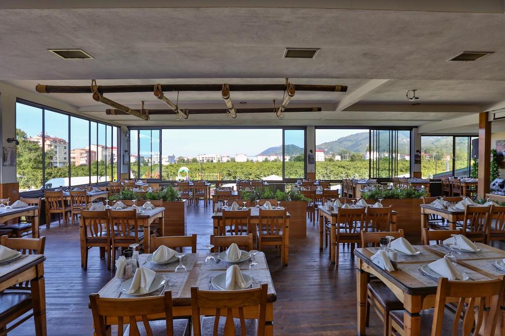 Grand Ayzek Hotel — 9