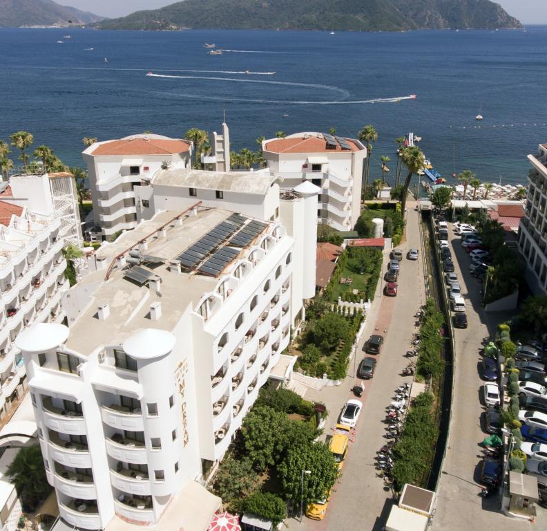 My Dream Hotel