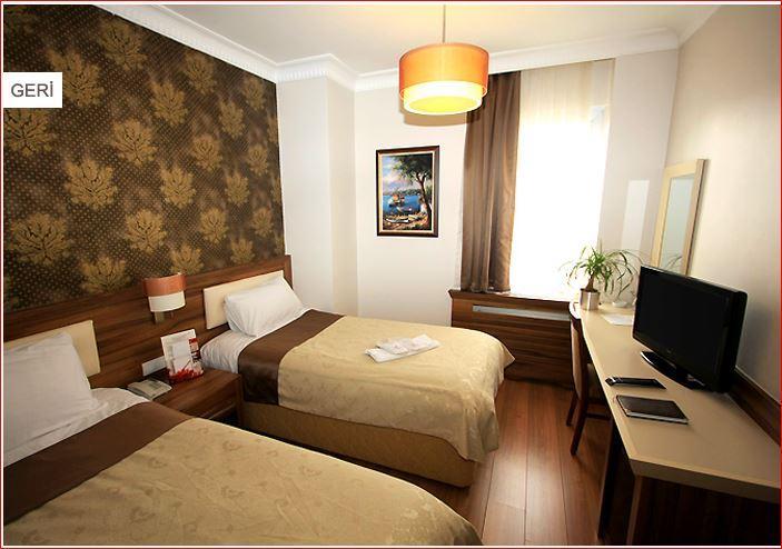 My Rose Hotel — 9
