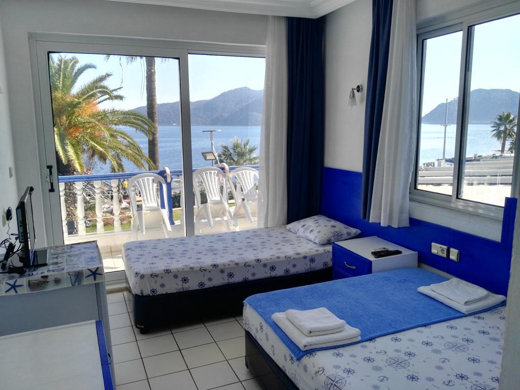 Uysal Motel Beach — 1