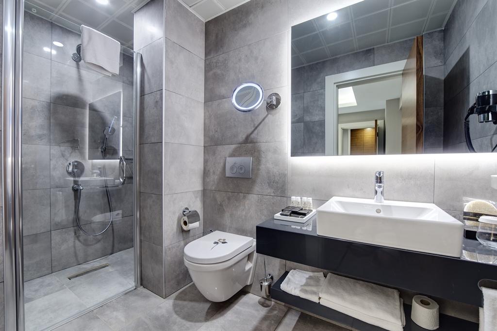 The Menord Hotel — 10