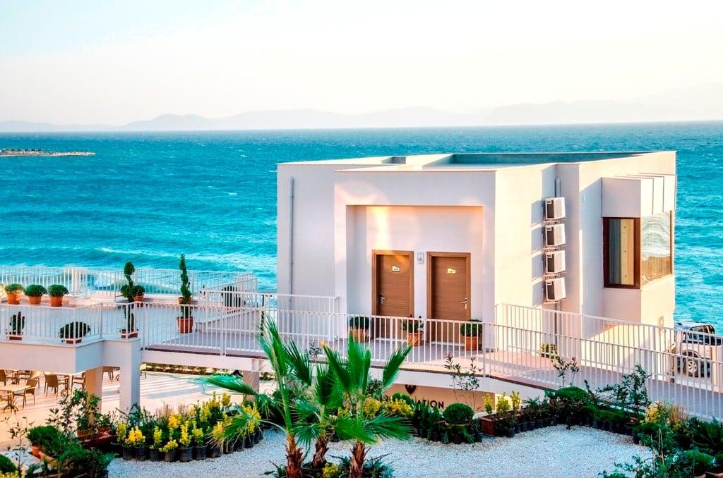 Ladies Beach Suit Otel — 2