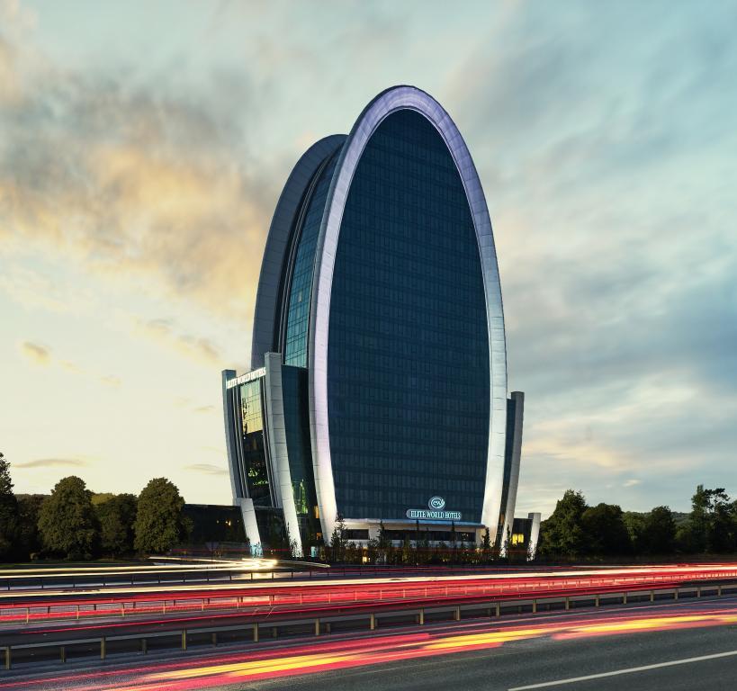 Elite World Grand İstanbul Basın Ekspres Hotel — 1