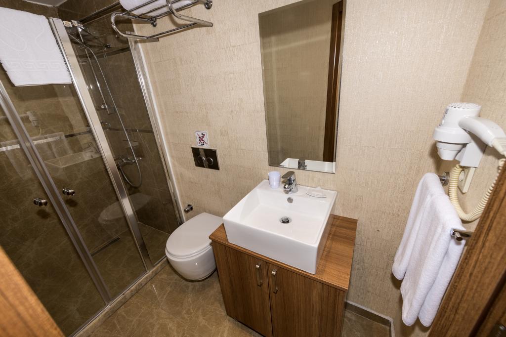 B Guest  House — 10