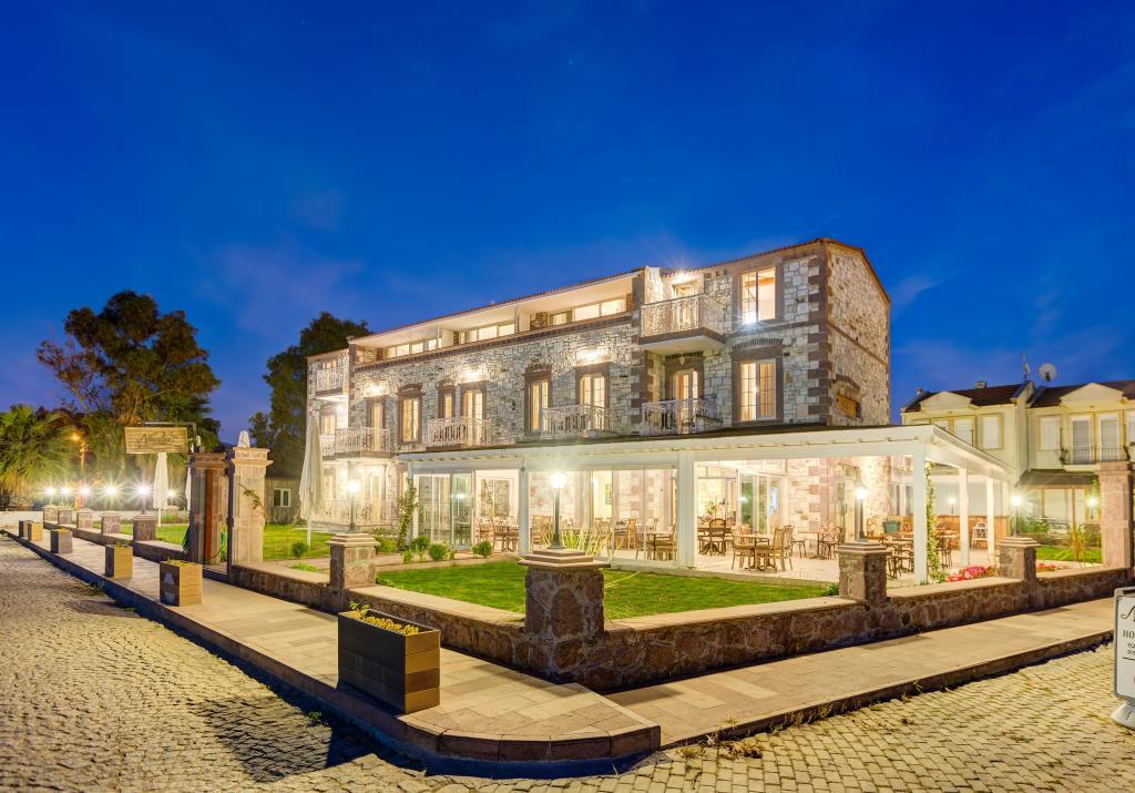 Navalia Otel Foça — 1
