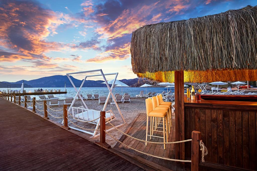 Fi Light Solto Boutique Beach — 8