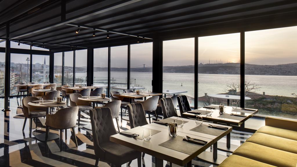 Metropolitan Hotel Bosphorus — 10