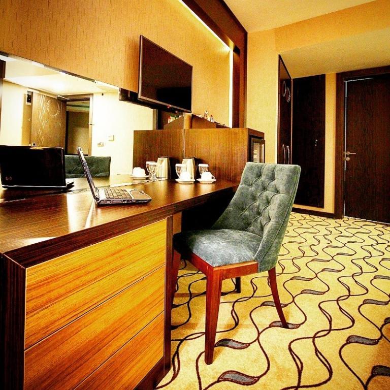 Lozengrad Hotel — 4