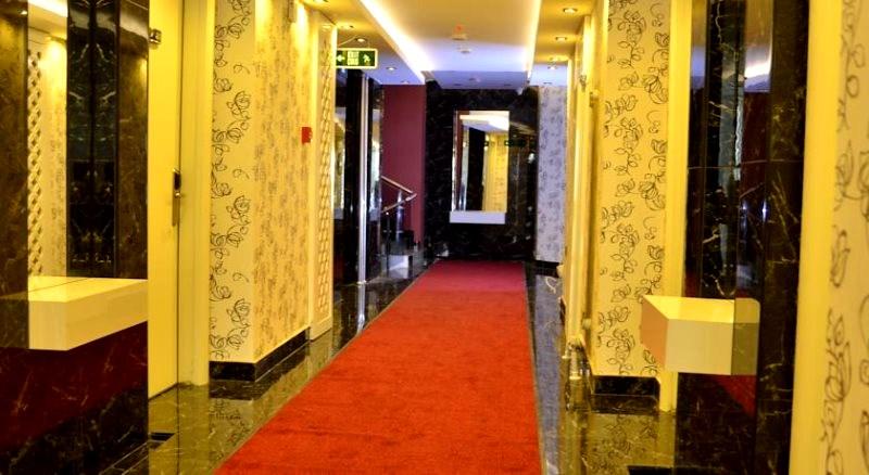 Grand Hotel Van — 8