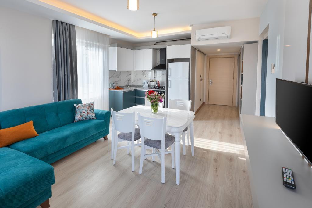 Theluna Suite Hotel — 10