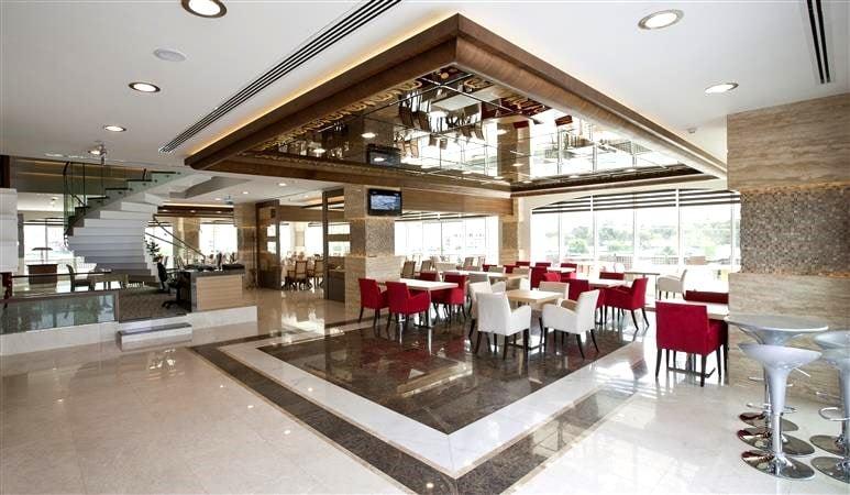Fourway Hotel — 4