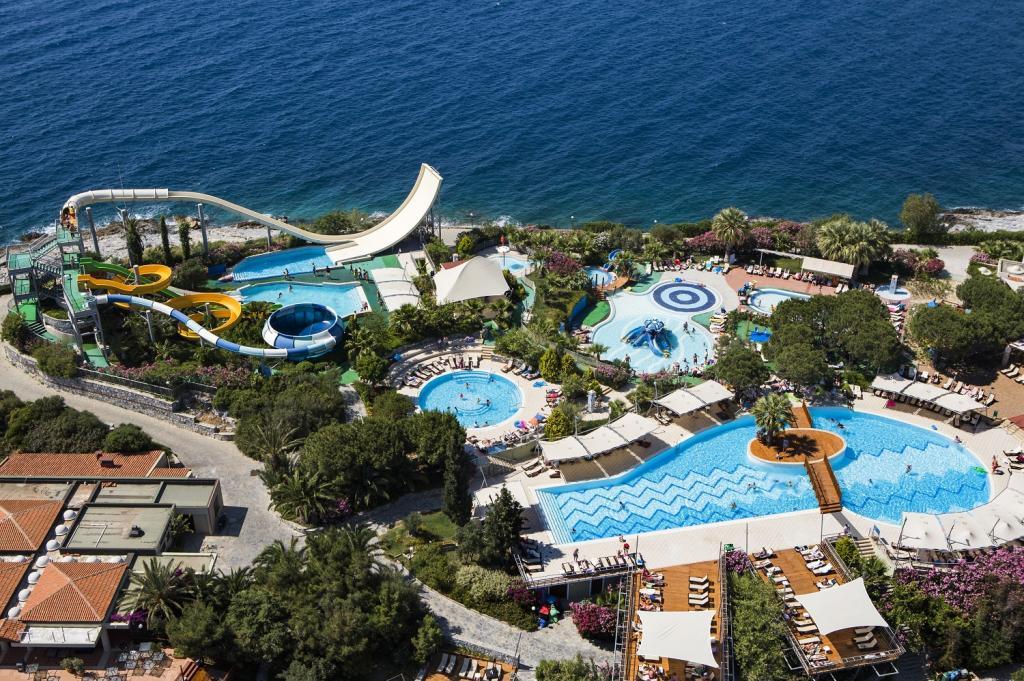Pine Bay Holiday Resort — 4