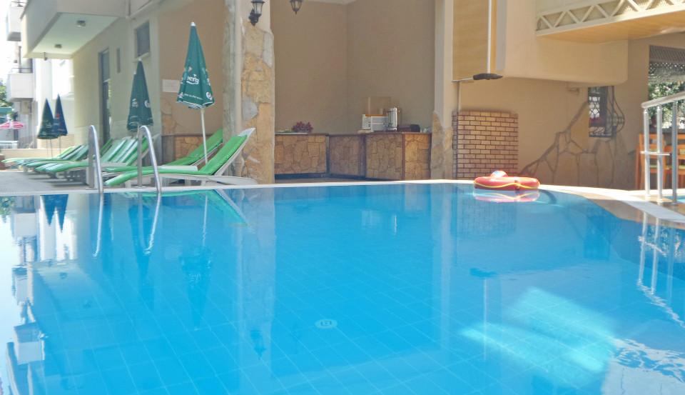Kleopatra Carina Hotel — 9