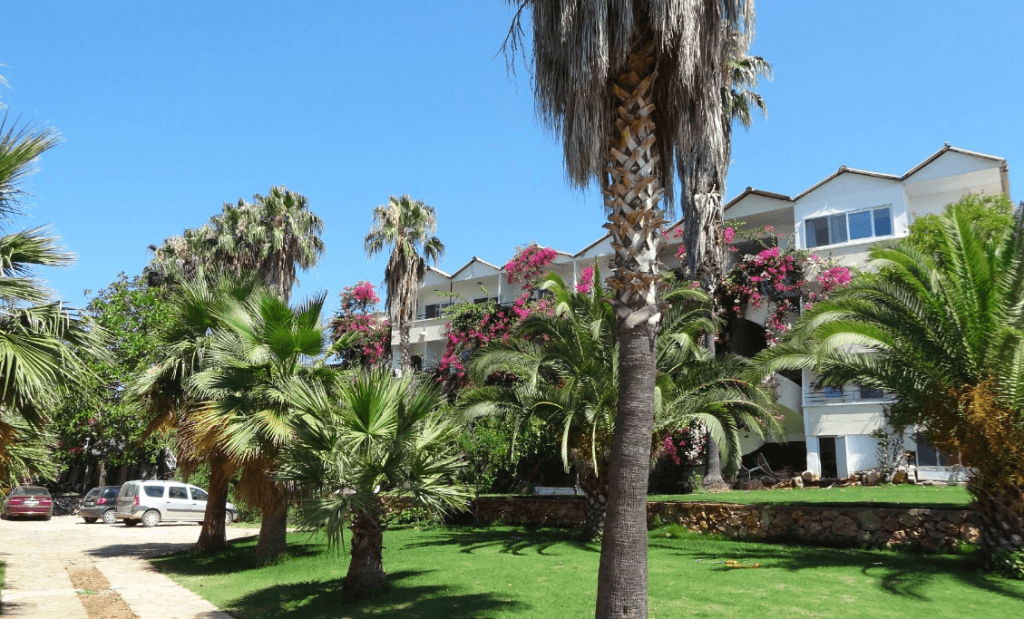 Hotel Pataros — 1