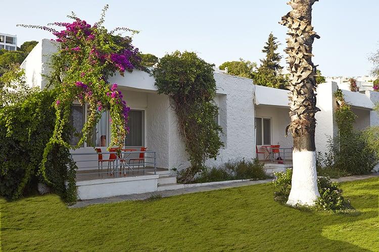 Meteor Beach Hotel — 1