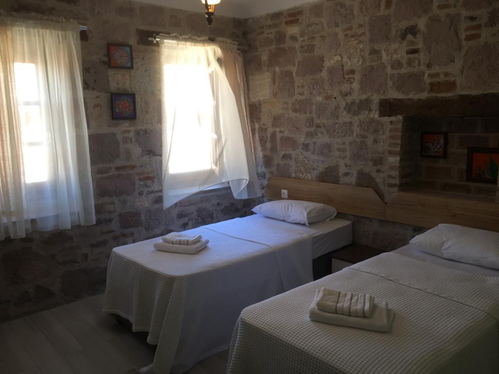 Hayat Altı Otel +6 — 7
